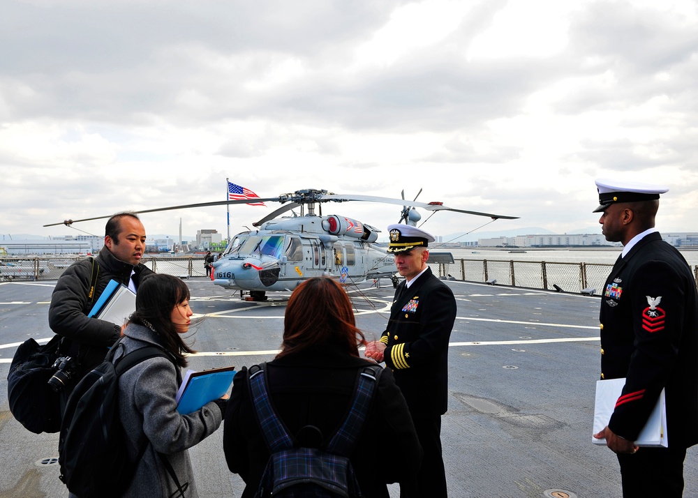 USS Blue Ridge media engagement