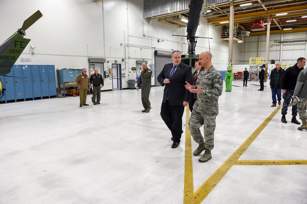 DSD tours a helicopter facility at F. E. Warren Air Force Base