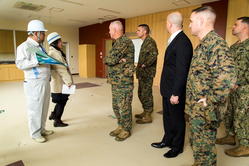 MCICOM CG visits MCAS Iwakuni