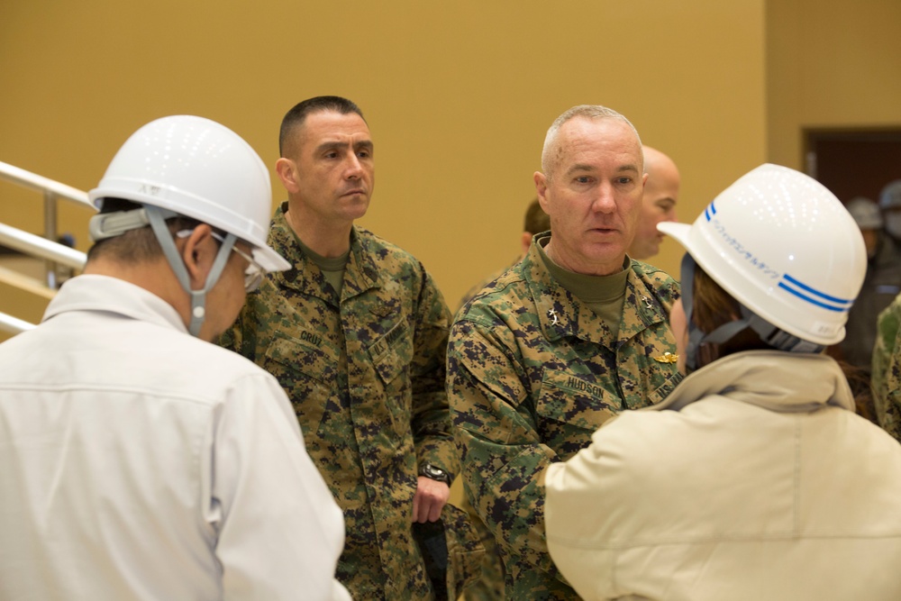 MCICOM CG visits MCAS Iwakuni