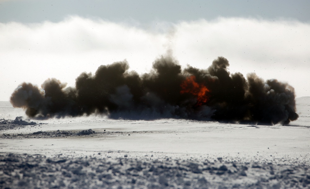 Norwegians, Marines test demolitions to prepare for Cold Response 16