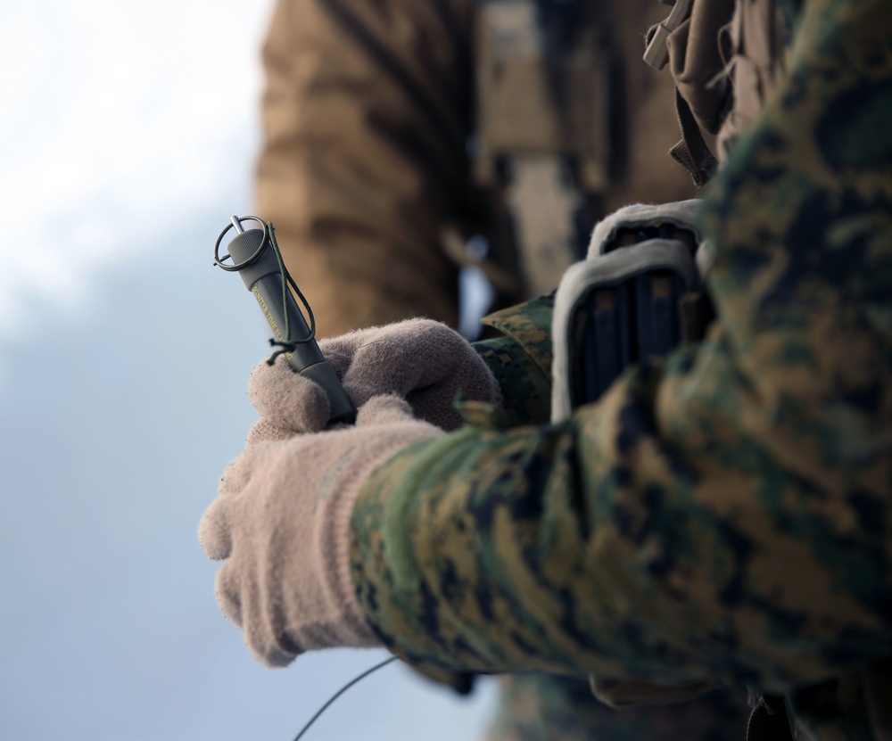 Norwegians, Marines test demolitions to prepare for Cold Response 16
