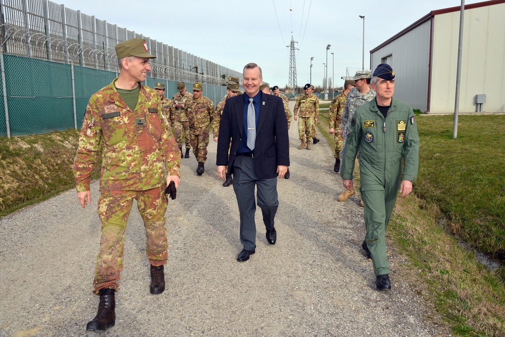 Brig. Gen. Michele Risi, Multinational Land Force “Julia” Alpine Brigade Commander tours Regional Training Support Division South, Caserma Ederle,  Vicenza, Italy.