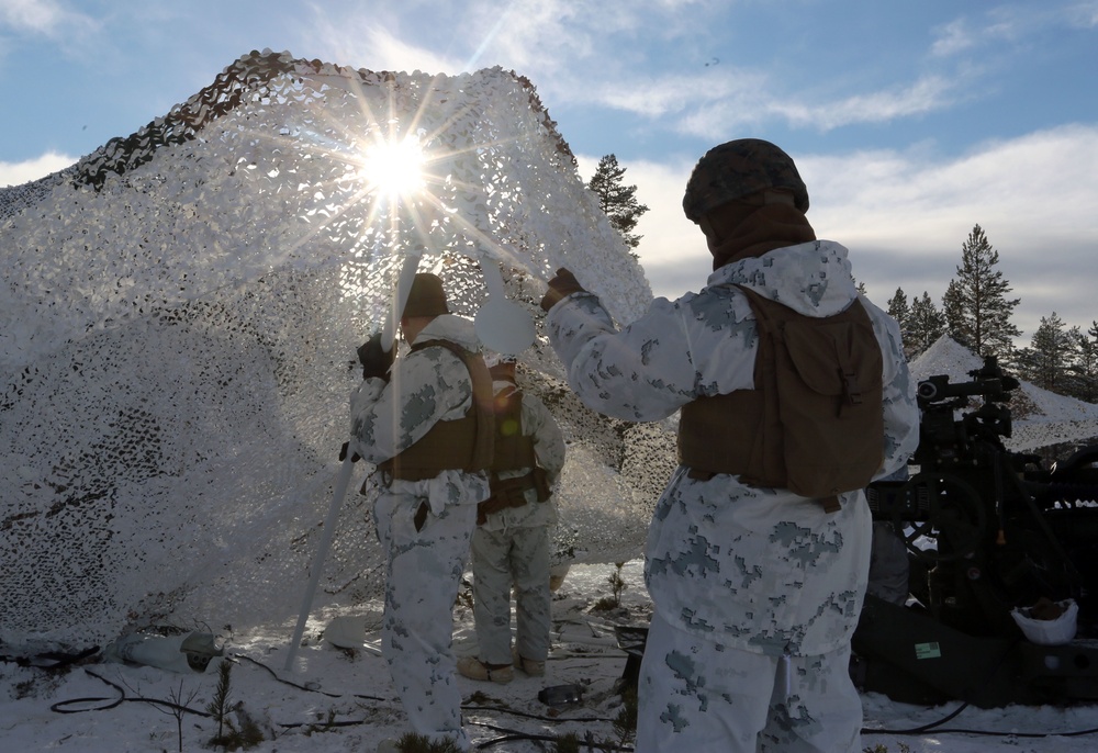 CAC Marines light up the Norwegian sky with artillery rounds