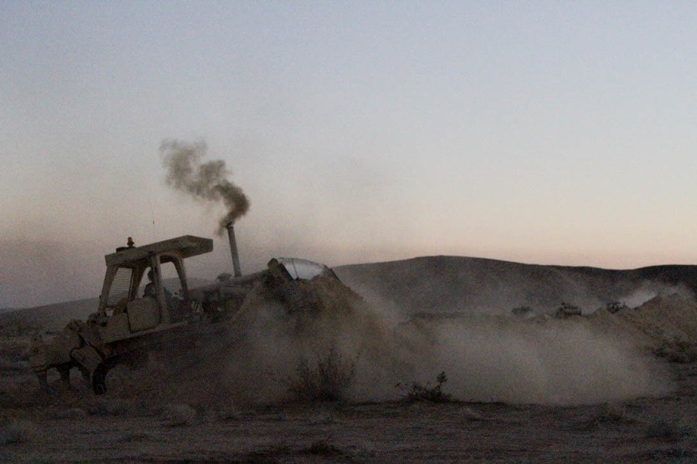 Soldiers create anti-tank ditch