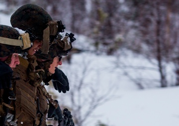 3/2 Shoots the Norwegian Hillside