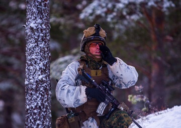 3/2 Shoots the Norwegian Hillside