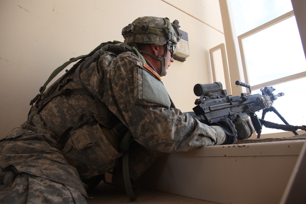 Brave Rifles soldier pulls security