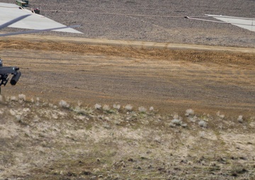 Apache cruises to landing