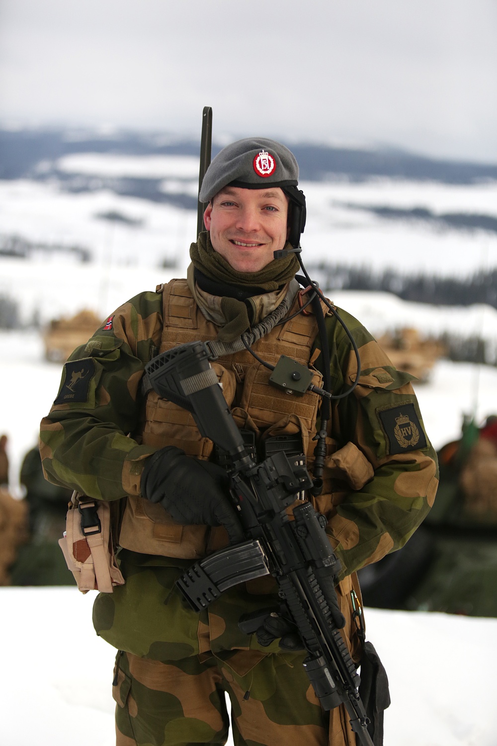 Norwegian Home Guard Quick Reaction Force Visits Marines on Tank Range