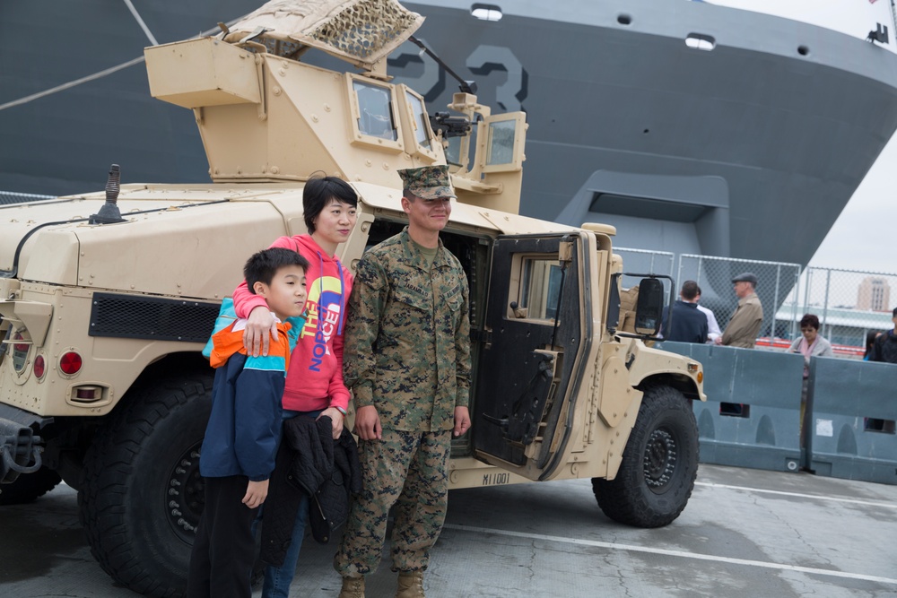 San Diegans visit Marines on USS Anchorage