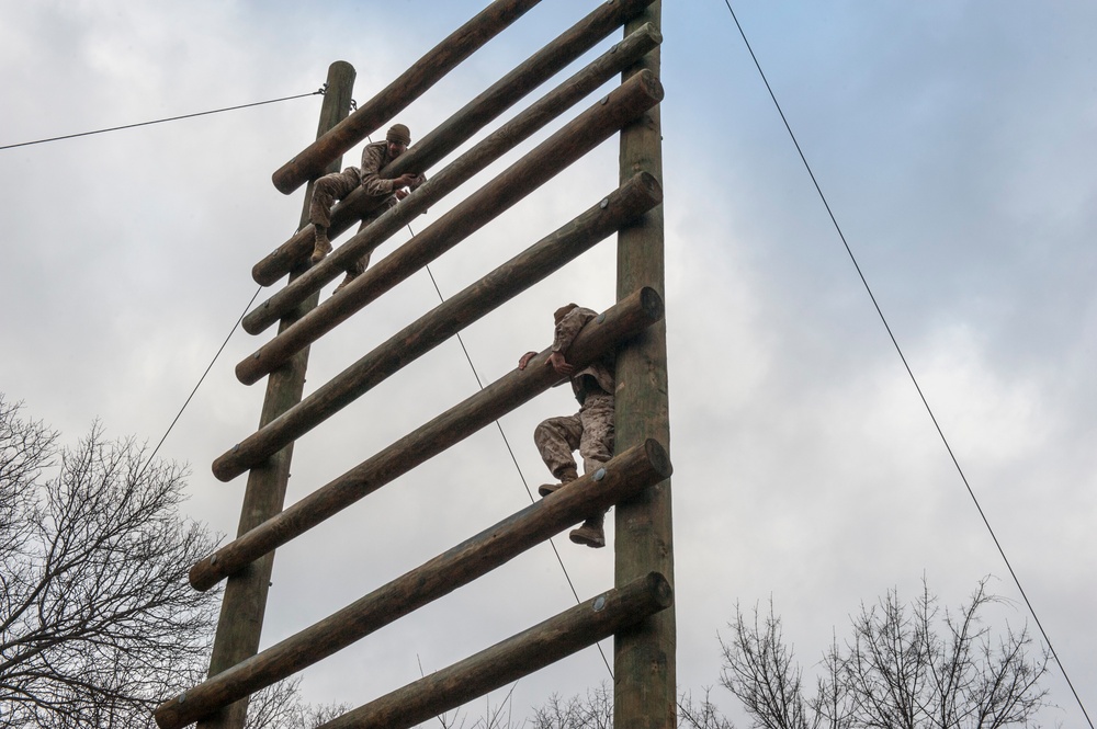 Charlie Company Confidence Course &amp; Tarzan Course