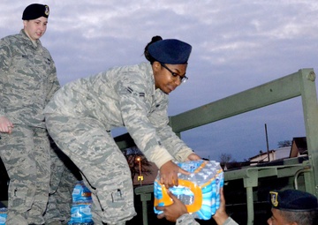 Robins helps Flint with water crisis