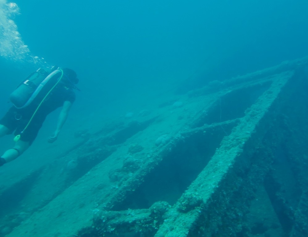 USCGC Sequoia collateral dive locker conducts final dive as team