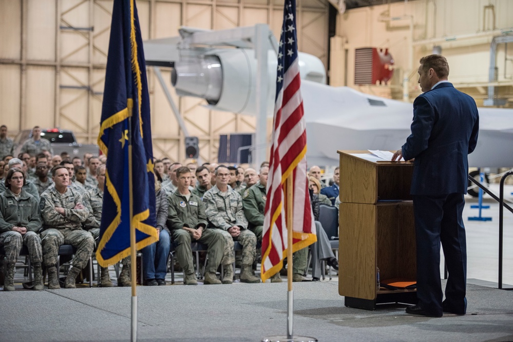 176th Wing welcomes new command chief