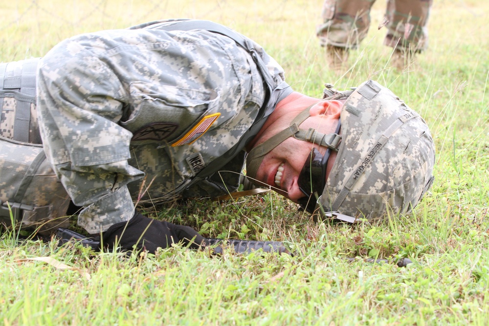 18th MEDCOM(DS) holds its 2016 Best Warrior Competition
