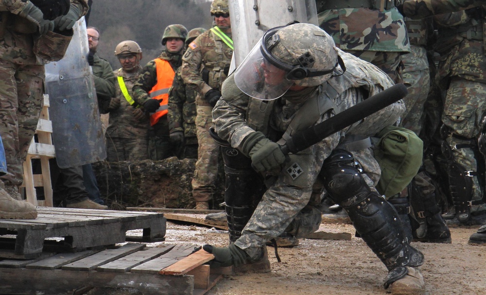 US and multinational forces train together during Operation Dynamic Manor