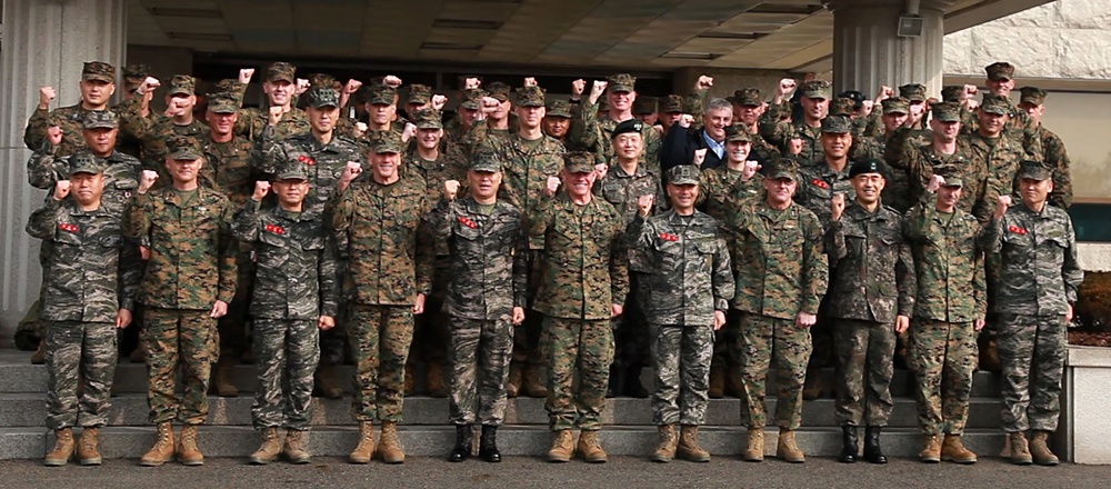 Over 60 U.S. Marine leaders travel to South Korea for talks, increased coordination with ROK forces