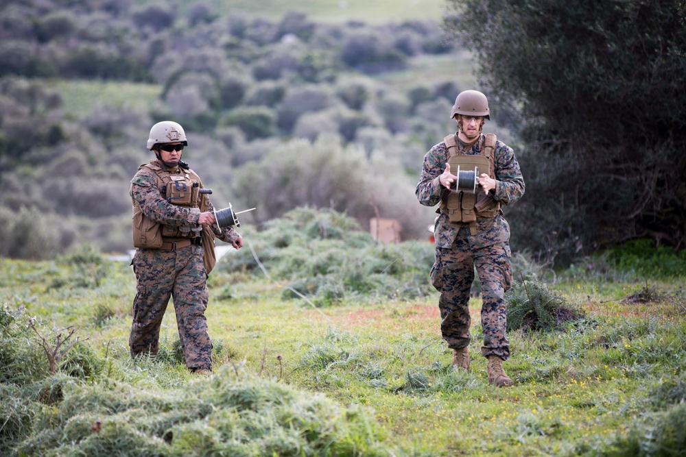 U.S. and Spanish EOD Marines hone breaching skills