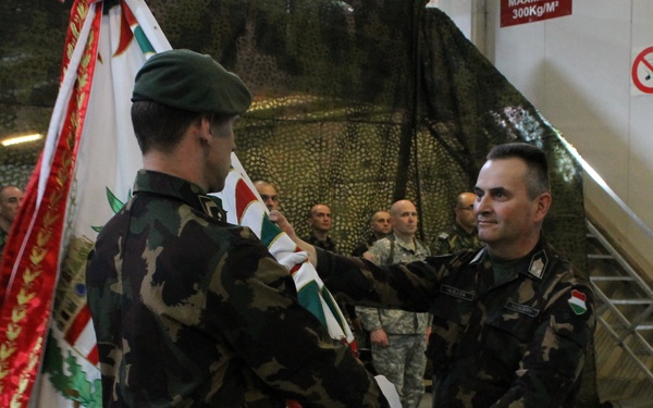 Hungarian army contingent reports for peacekeeping mission in Kosovo
