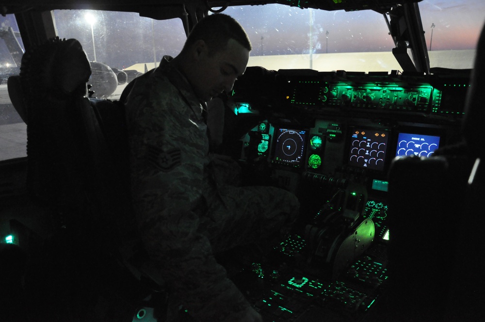 8th EAMS: Keeping the C-17 in the fight