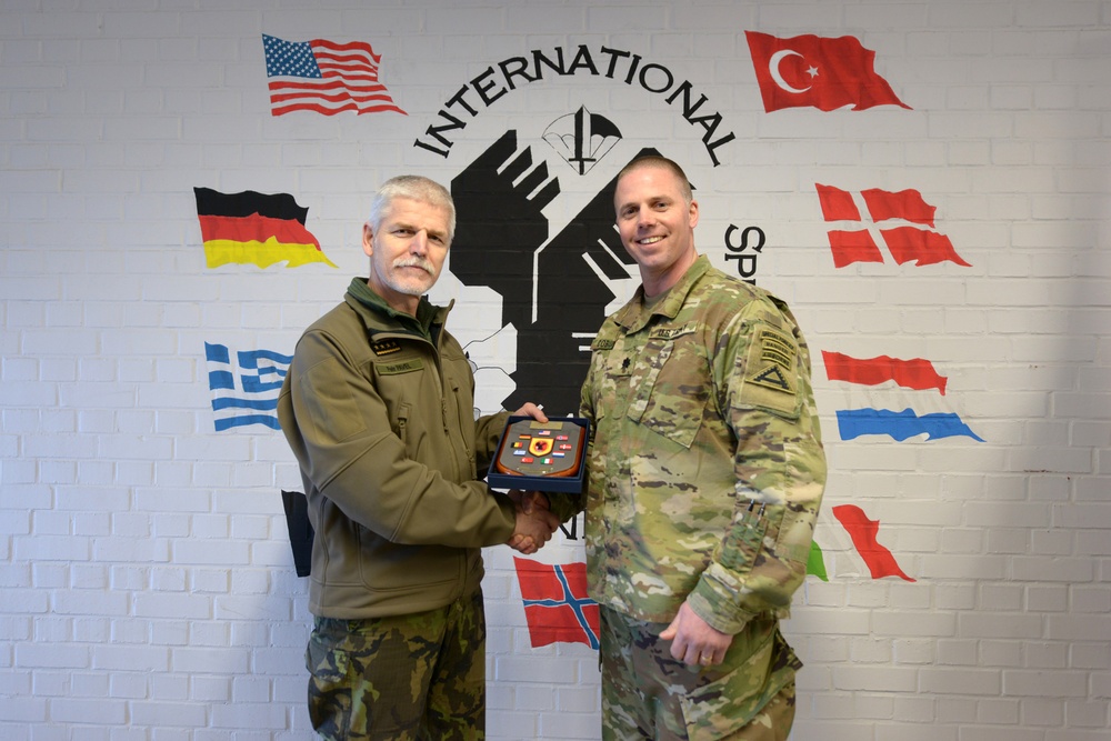 Gen. Pavel visits ISTC in Germany