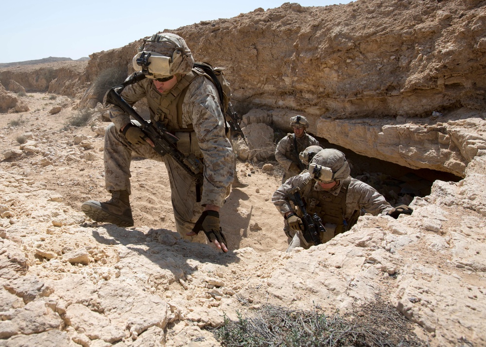 Golf Co, BLT 2/6, conducts platoon assault training