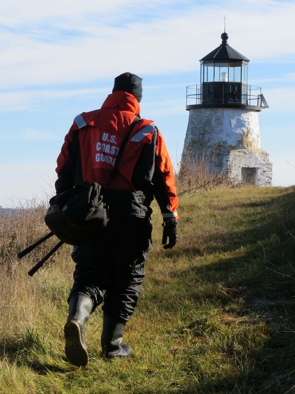 Coast Guard performs maintenance on remote lighthouse in Maine