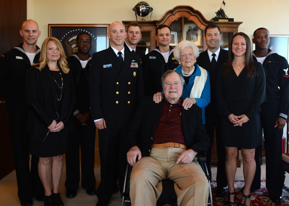 USS Houston (SSN 713) Sailors namesake visit