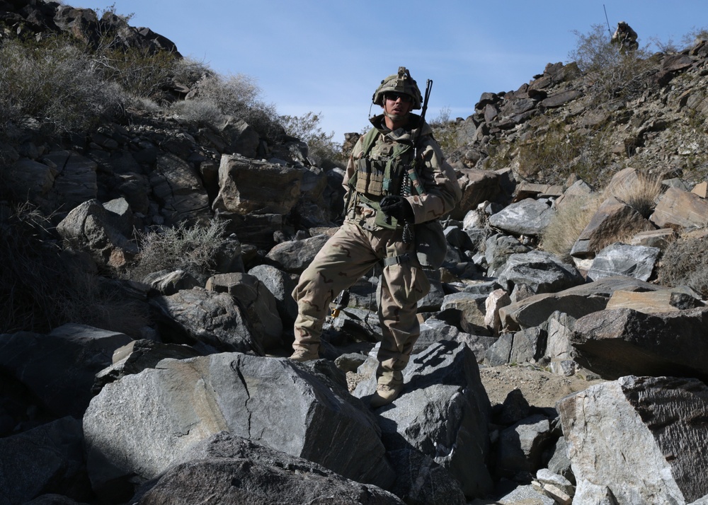 DVIDS - Images - US Army Soldier crosses valley [Image 8 of 9]
