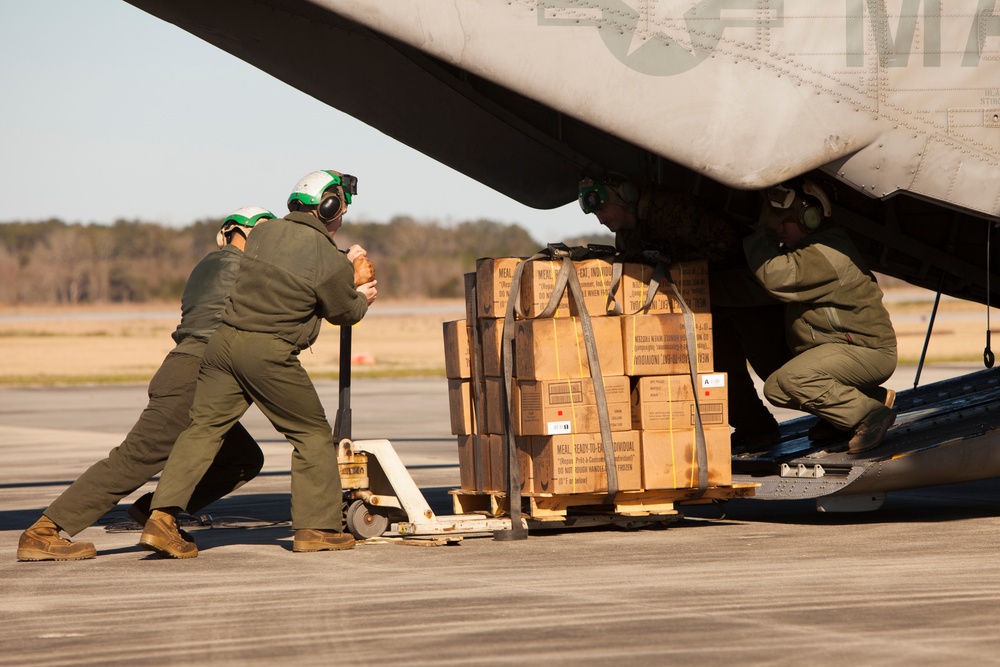 Marine Air-Ground team conducts large scale assault, offensive air support operations during Eager Response 16