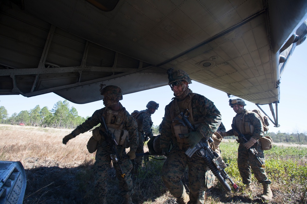 Marine Air-Ground team conducts large scale assault, offensive air support operations during Eager Response 16