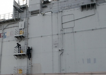 Coast Guard, Army, NCIS conduct joint threat response exercise in Hawaii