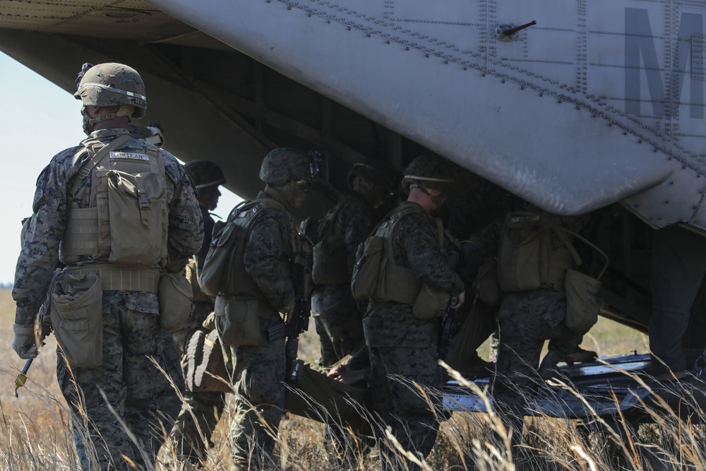 Marine Air-Ground team conducts large scale assault, offensive air support operations during Eager Response 16