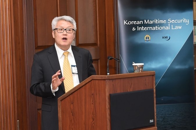 Naval War College, Korea Maritime Institute discuss regional security