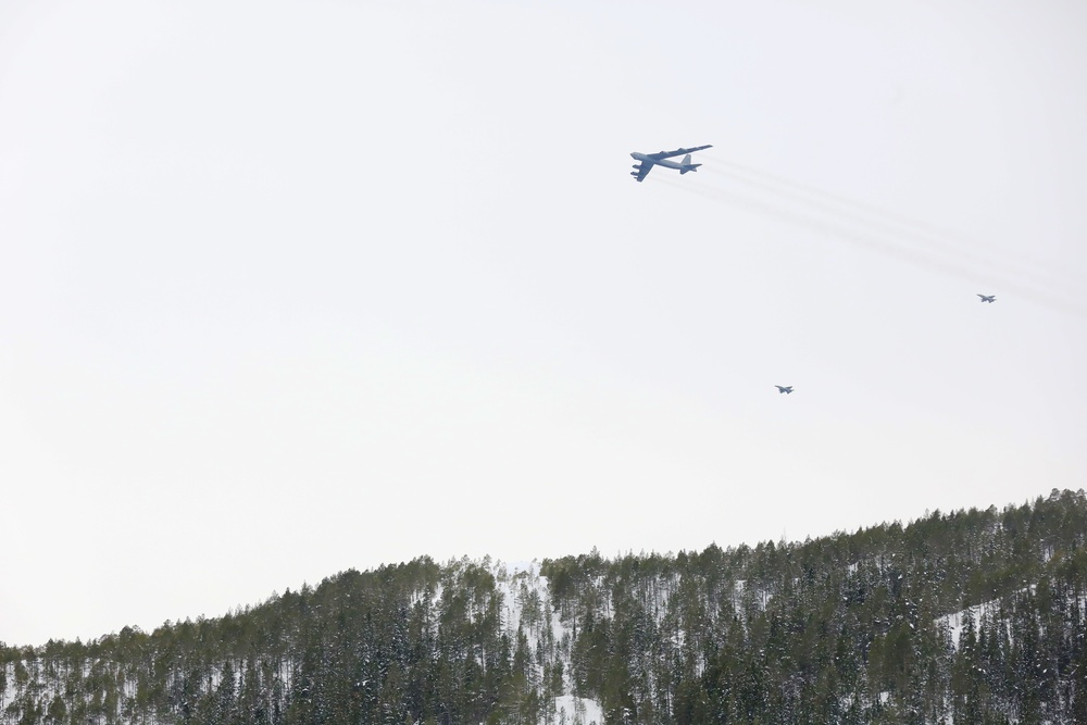 Distinguished Visitor Day marks start of Cold Response 16