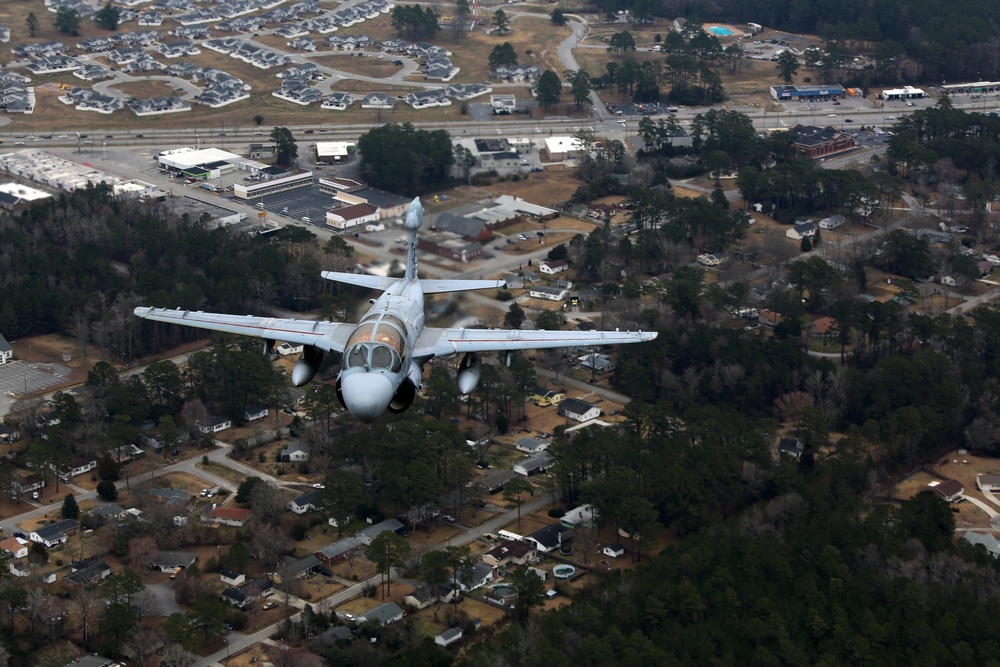 Prowler &quot;Final Flight&quot; division flight