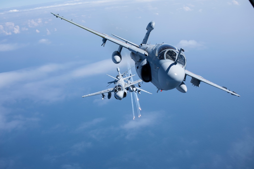 EA-6B Prowler Squadrons Soar Together in &quot;Final Four&quot; Flight