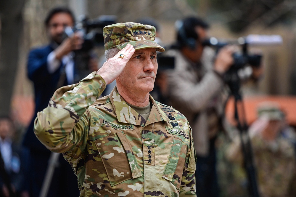 COMRS change of command ceremony – Gen. Campbell to Gen. Nicholson