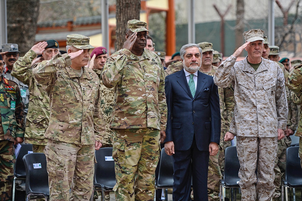 COMRS change of command ceremony – Gen. Campbell to Gen. Nicholson