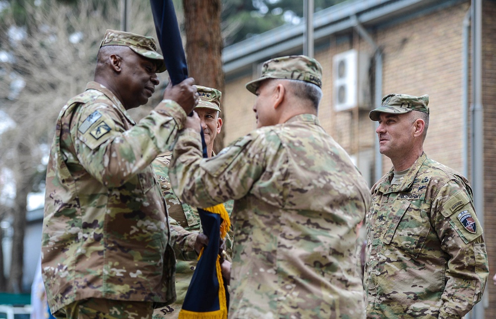 COMRS change of command ceremony – Gen. Campbell to Gen. Nicholson