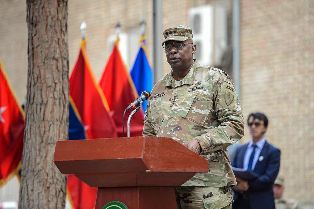 COMRS change of command ceremony – Gen. Campbell to Gen. Nicholson