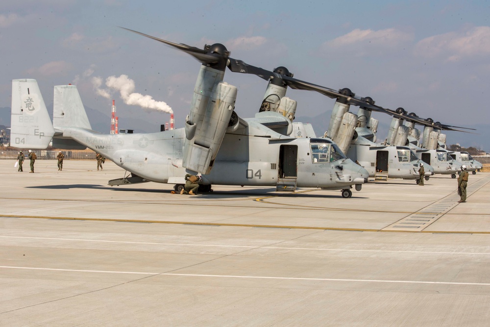 VMM-265 arrives at MCAS Iwakuni