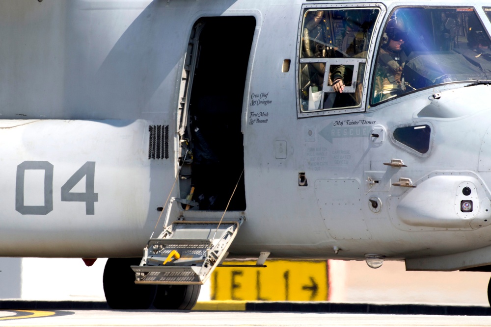 VMM-265 arrives at MCAS Iwakuni