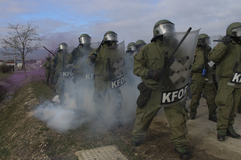 Thunder Road III: Multinational troops hold CRC exercise in Kosovo