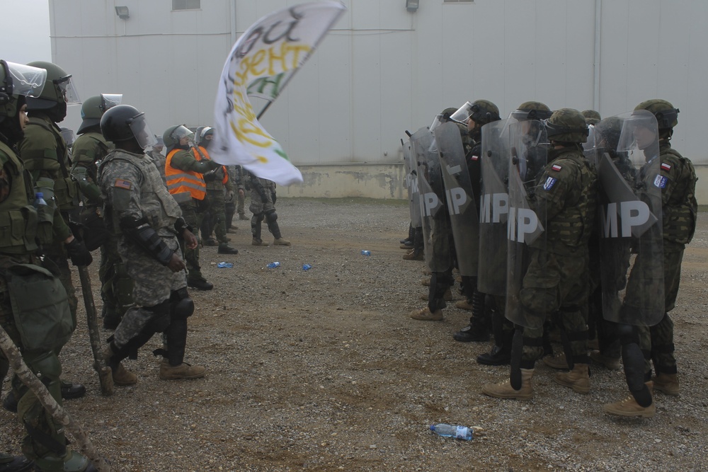 Thunder Road III: Multinational troops hold CRC exercise in Kosovo