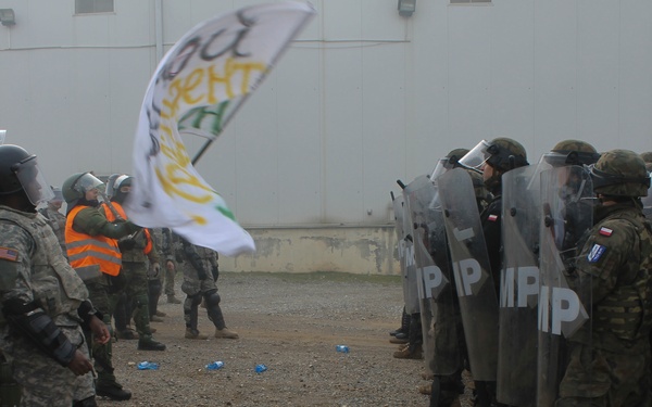 Thunder Road III: Multinational troops hold CRC exercise in Kosovo