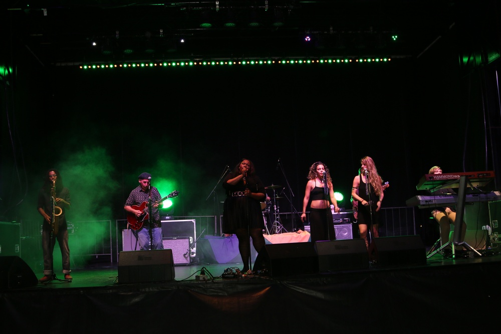 Spice and the Po Boys come marchin' in