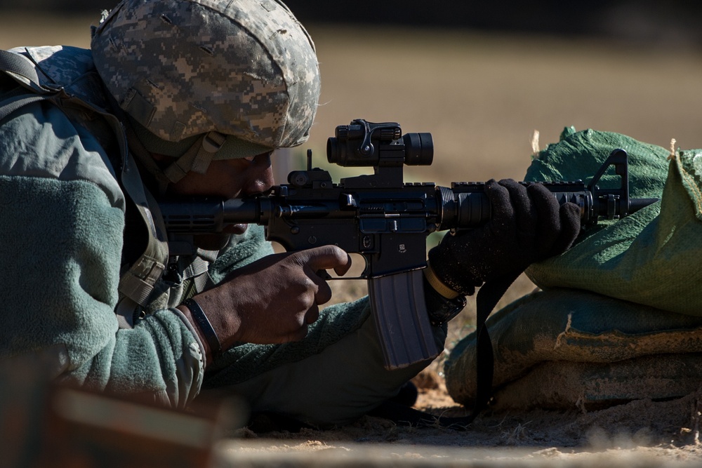 4-118th HHC Day at the Range