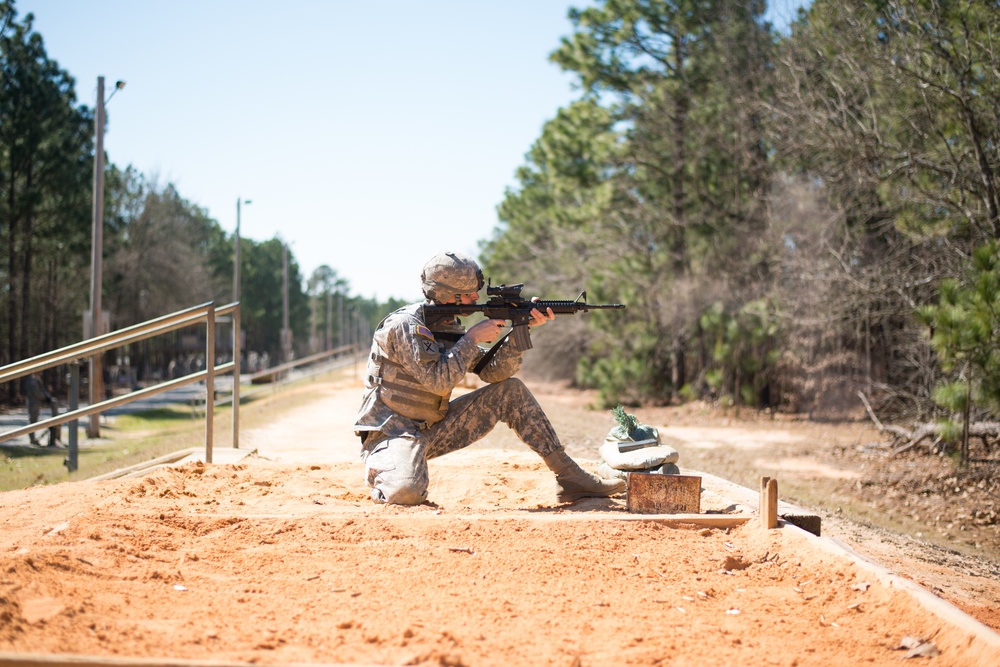 4-118th HHC Day at the Range